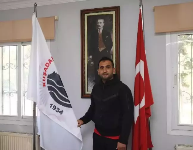 Kuşadasıspor'da Erman Kılıç imzayı attı