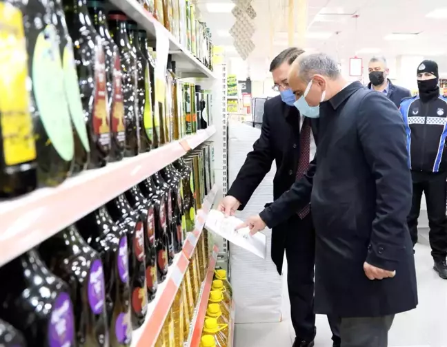 Kaymakam Bilgin ve Başkan Söğüt, marketleri denetledi