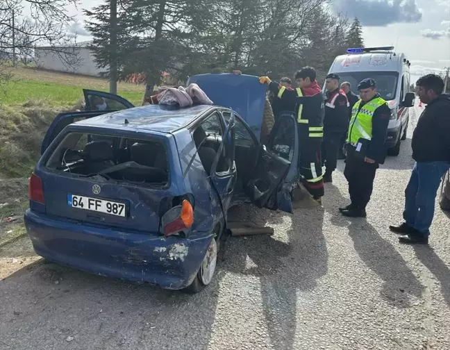 Uşak'ta Otomobil Kazası: 5 Yaralı