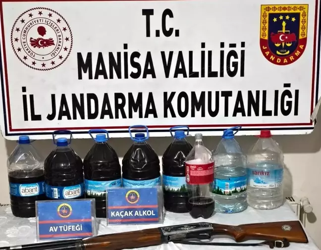 Manisa'da 90 Litre Kaçak Raki ve 25 Litre Kaçak Şarap Ele Geçirildi