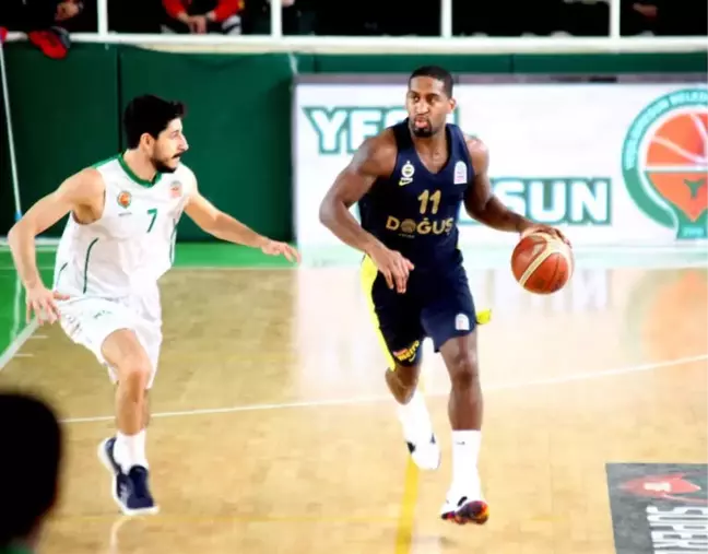 Tahincioğlu Basketbol Süper Ligi: Yeşilgiresun Belediyespor: 70 - Fenerbahçe Doğuş: 93