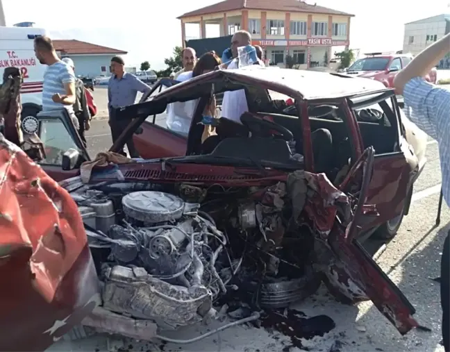 Malatya'da otomobiller çarpıştı: 2 ölü, 5 yaralı
