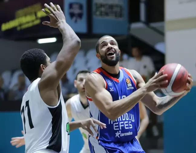 Anadolu Efes, Beşiktaş'ı 68-59 mağlup etti