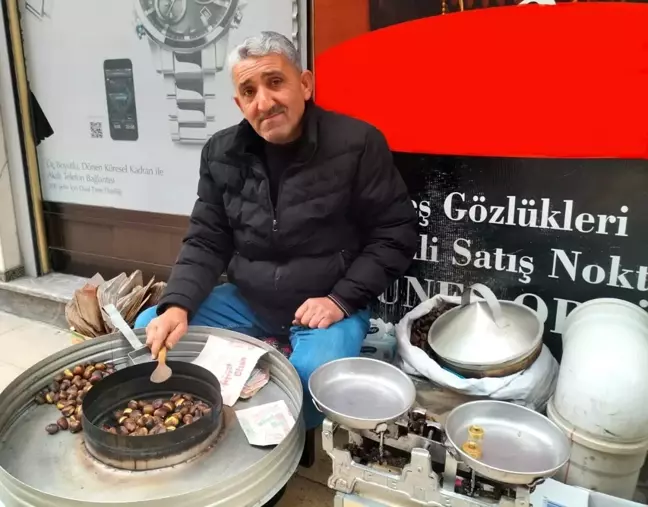 Fatsa'da Kestane Satışı Yapan 43 Yıllık Usta