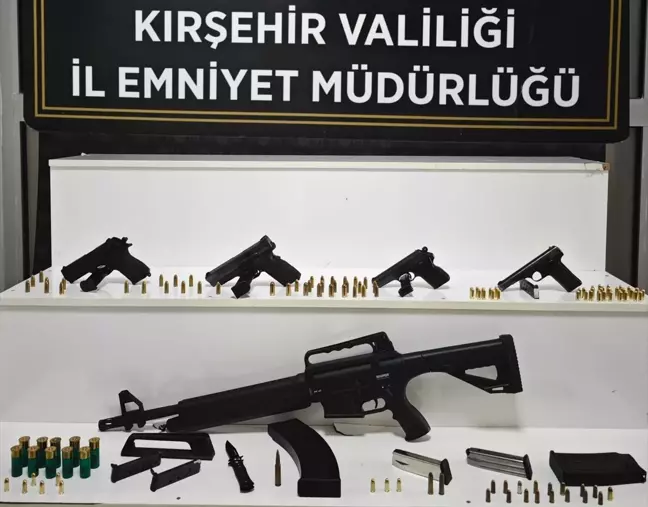 Kırşehir'de Silah Kaçakçılığı Operasyonu: 2 Tutuklama