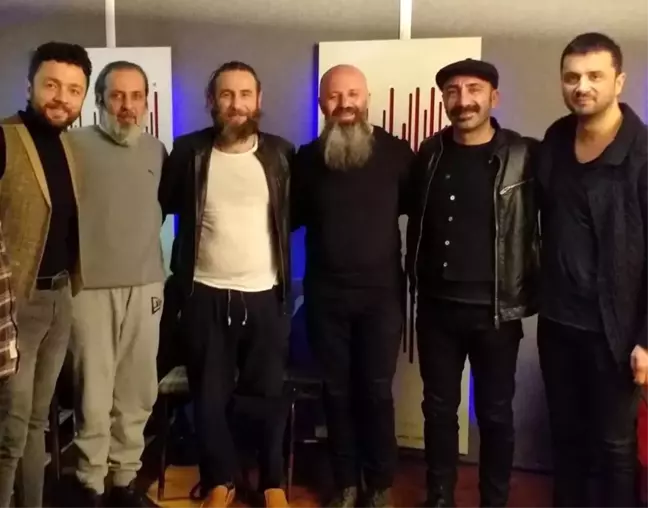 Ünlü sanatçılardan