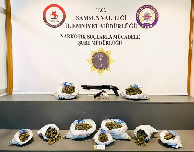 Samsun'da Çöp Poşetinde 3,5 Kilogram Esrar Ele Geçirildi