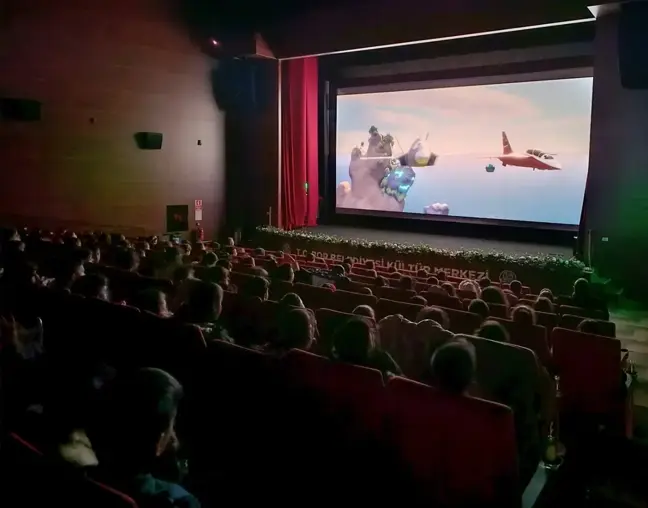 Niğde'de 250 Öğrenciye Sinema Etkinliği