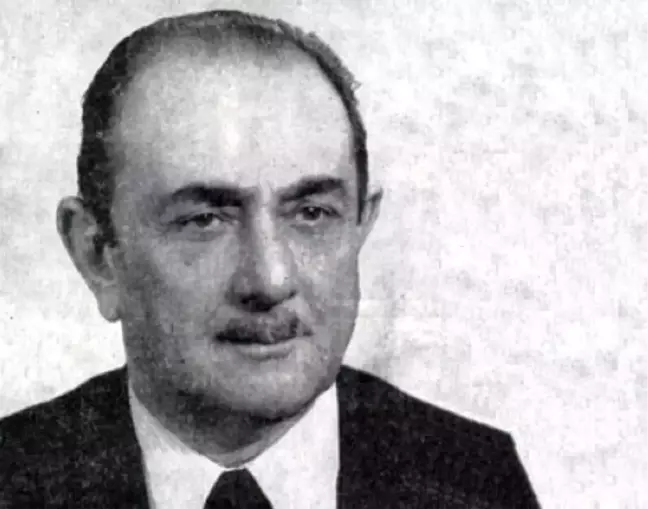 Mahir İz Anıldı