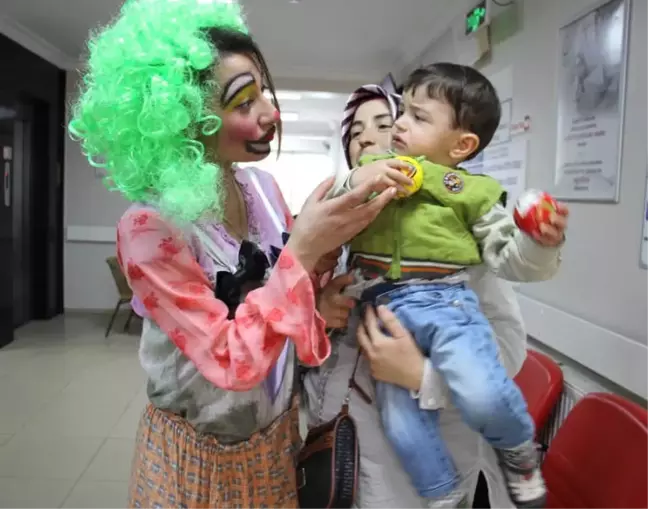 Minikler 23 Nisan'ı Erken Kutladı