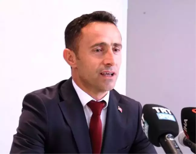 Ampute Futbol Milli Takım Kaptanı Osman Çakmak futbolu bıraktı