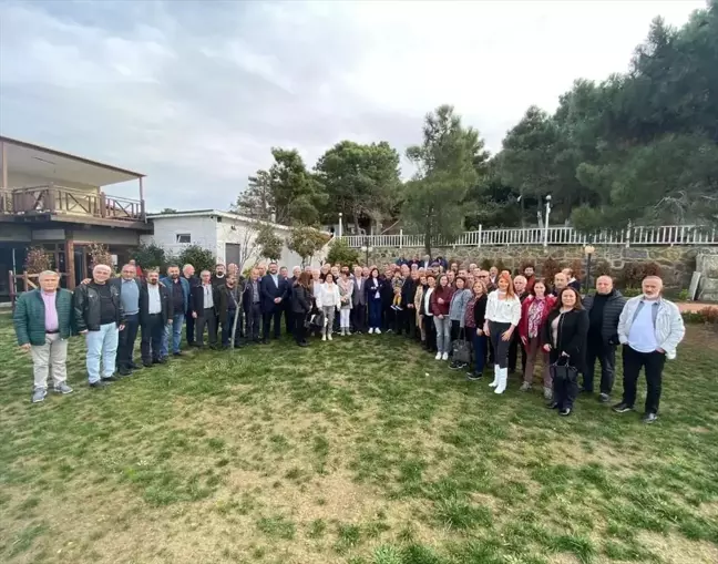 Arguvan Belediye Başkanı Mehmet Kızıldaş, İstanbul'da düzenlenen toplantıya katıldı