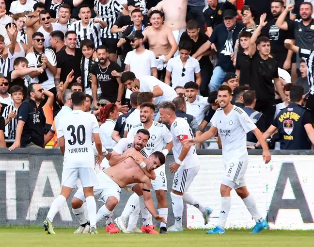 İzmir Derbisinde Altınordu ve Altay Karşı Karşıya Geliyor