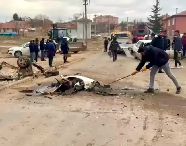 Kırşehir'de Devrilen Otomobilin Sürücüsü Ağır Yaralandı