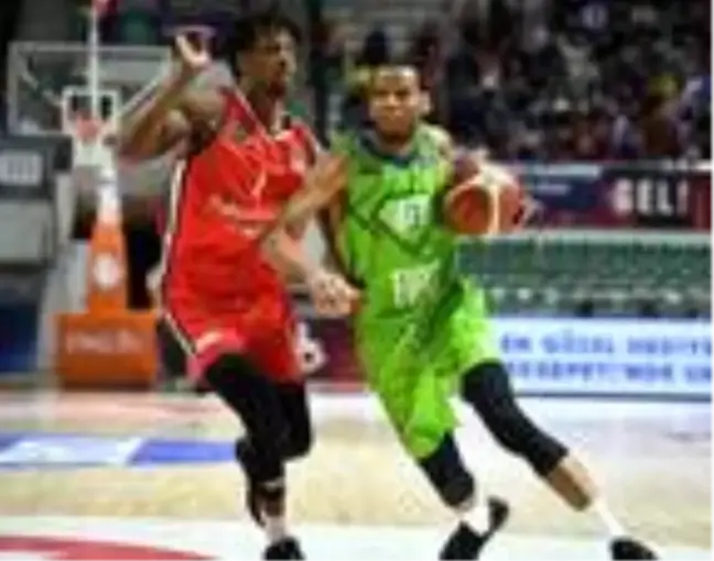 Bahçeşehir Koleji: 77-76