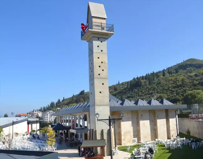 Karamürsel'de Yeni Camii İbadete Açıldı