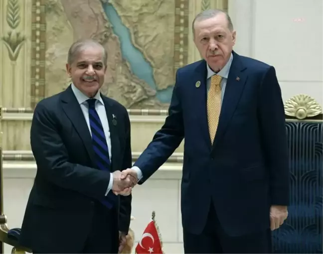 Cumhurbaşkanı Erdoğan, Pakistan Başbakanı Şerif İle Görüştü