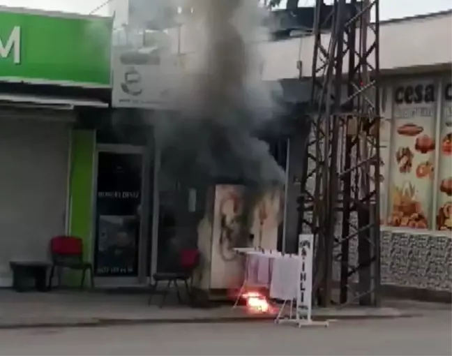 Hatay'da Elektrik Trafosu Patladı, Vatandaşlar Tedirgin Oldu