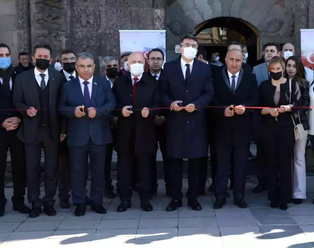 Erzurum'da Karabağ zaferi fotoğraf sergisi