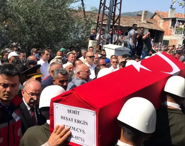 Manisa haberi: Manisalı şehit Reşat Ergin, gözyaşlarıyla son yolculuğuna uğurladı