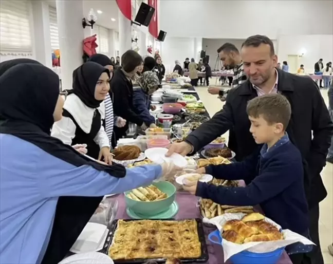 Güce'de Filistin yararına kermes düzenlendi