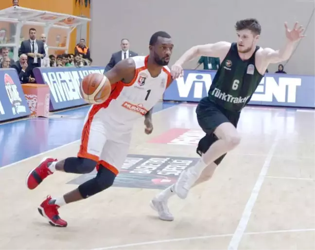 Muratbey Uşak'ta Jordan Hamilton ile Yollar Ayrıldı