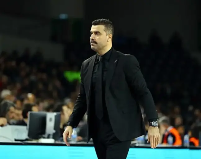 Anadolu Efes, Erdem Can'ı başantrenör olarak göreve getirdi