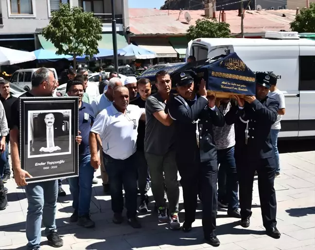 Beşiktaş Belediye Başkan Yardımcısı Topçuoğlu'nun Cenazesi Şebinkarahisar'da Defnedildi