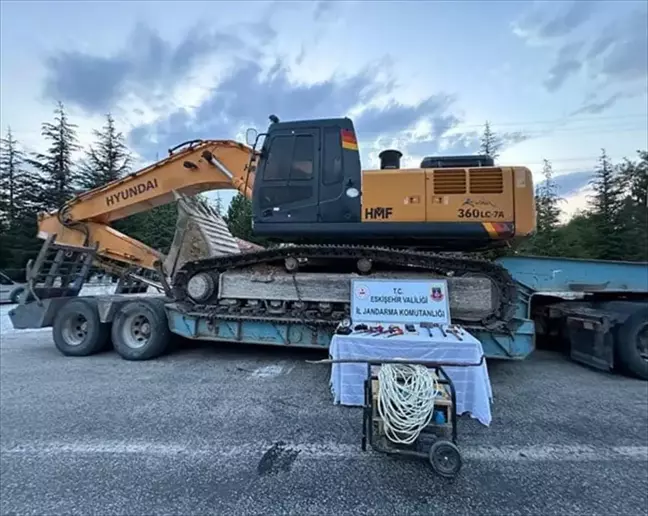 Eskişehir'de Kaçak Kazı Yapan 10 Zanlı Yakalandı