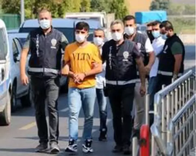 Adana'da 'trafik kazası' kavgası: 2 yaralı, 3 tutuklama