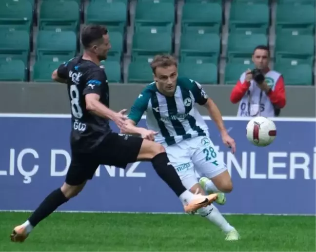 Giresunspor ve Manisa FK Berabere Kaldı