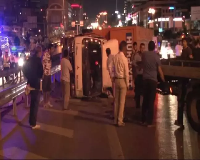 Maltepe'de Zincirleme Trafik Kazası: 1'i Ağır 4 Yaralı