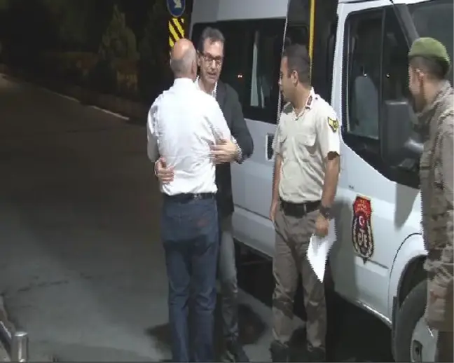 Kadri Gürsel Silivri Cezaevi'nden Tahliye Edildi(1)