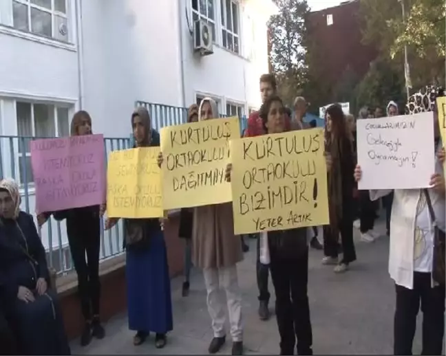 Şişli'de Velilerin Okul Eylemi