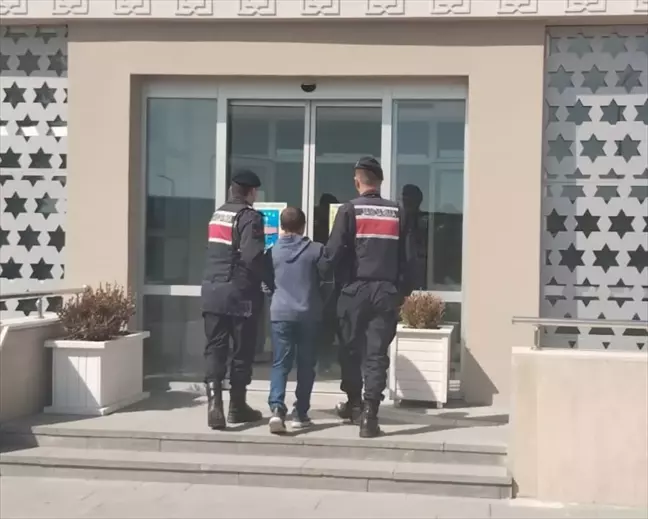 Adana'da 104 Yıl Hapis Cezasıyla Aranan Firari Hükümlü Yakalandı