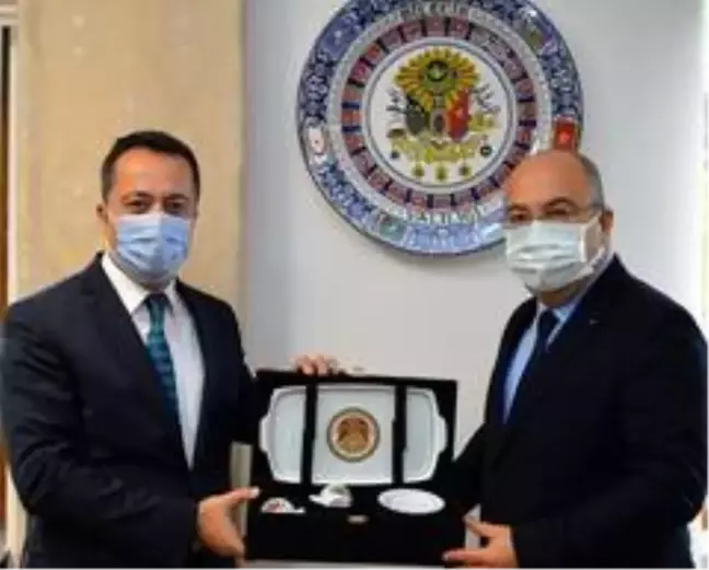 Balıkesir İl Sağlık Müdürlüğüne atanan Keskin'den Vali Şentürk'e veda ziyareti