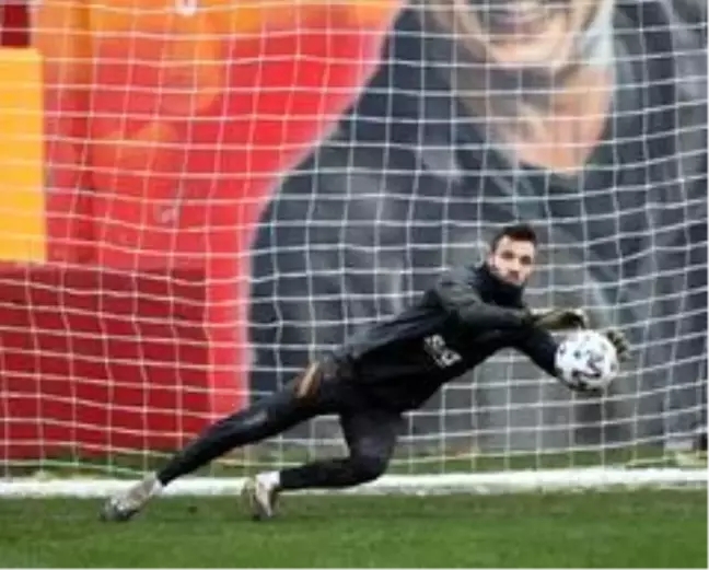 Galatasaray, Darıca Gençlerbirliği maçı hazırlıklarını tamamladı