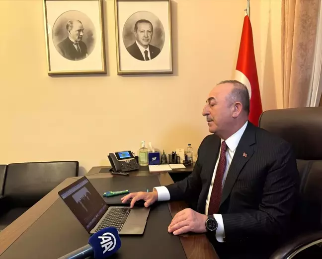 Mevlüt Çavuşoğlu, 'Yılın Kareleri' Oylamasına Katıldı