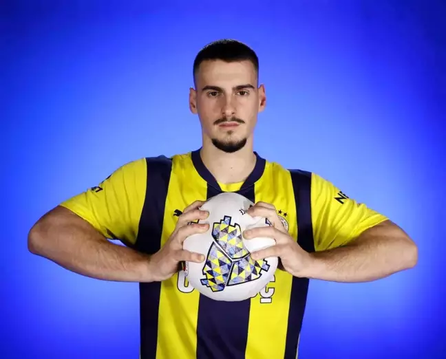 Fenerbahçe'nin Yeni Transferi Ognjen Mimovic Tarihe Geçti