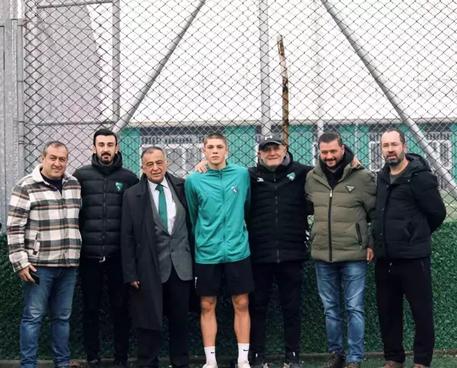 Kocaelispor, Gürcistanlı Demetre Gabisonia ile Anlaştı