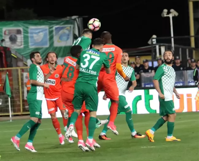 Akhisar Belediyespor, Aytemiz Alanyaspor'u Farklı Geçti