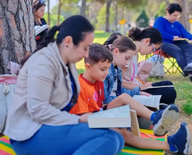 Nazilli'de Kitap Okuma Etkinliği Düzenlendi