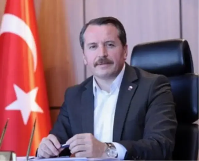 Eğitim-Bir-Sen, İşçi Statüsündeki Personelin Yönetici Olmasının Önünü Kesti