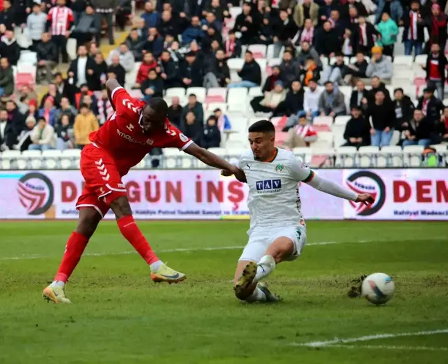 Sivasspor ve Alanyaspor Beraberlikle Ayrıldı