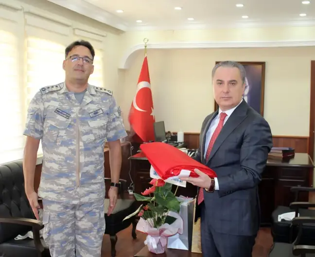 Anamur Garnizon Komutanı Albay Taner Tükel'den, Kaymakam Bilal Bozdemir'e ziyaret