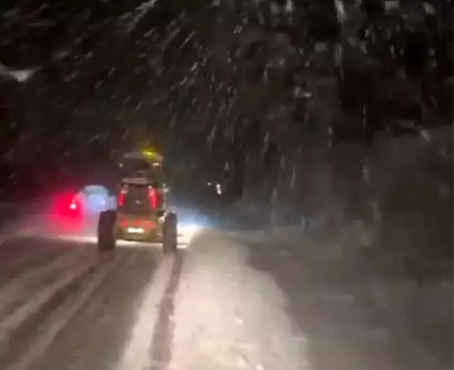 Adıyaman'da Kar Yağışı Nedeniyle Karayolu Ulaşıma Kapandı