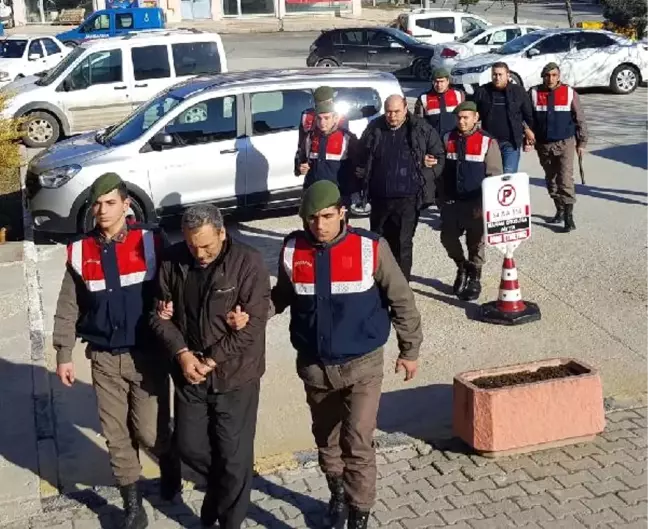 Ayva ve Tavuk Çalan Baba ile Oğulları Yakalandı