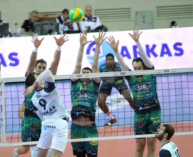 Cev Erkekler Şampiyonlar Ligi: Arkas Spor: 1 - Sir Colussi Perugia: 3