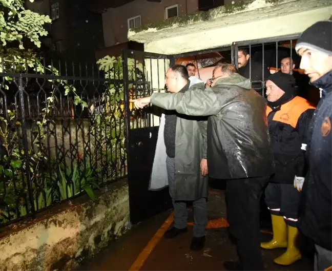 Başkan Yılmaz'dan acil müdahale ekibine gece denetimi
