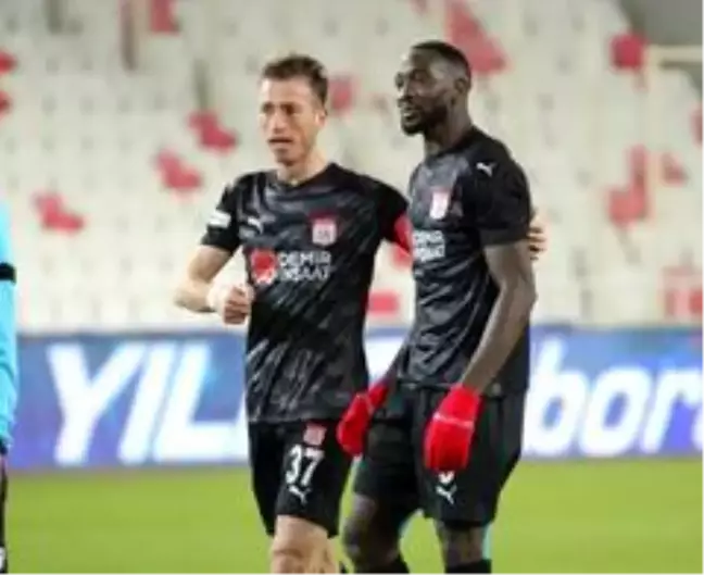 Hakan Arslan ve Yatabare gol sayısını 2'ye yükseltti
